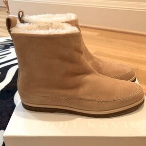 Jenni Kayne Suede Moc Boot Natural/Ivory size 40 USA size 11. New in box.